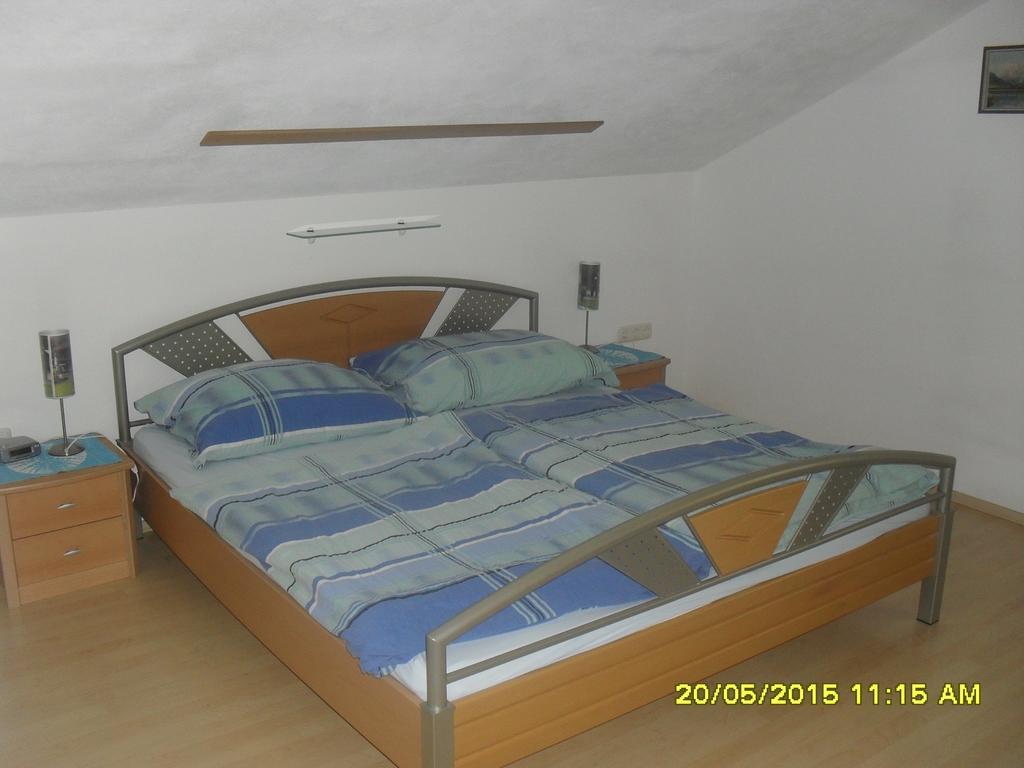 Ferienwohnung Stricker Обертраун Стая снимка